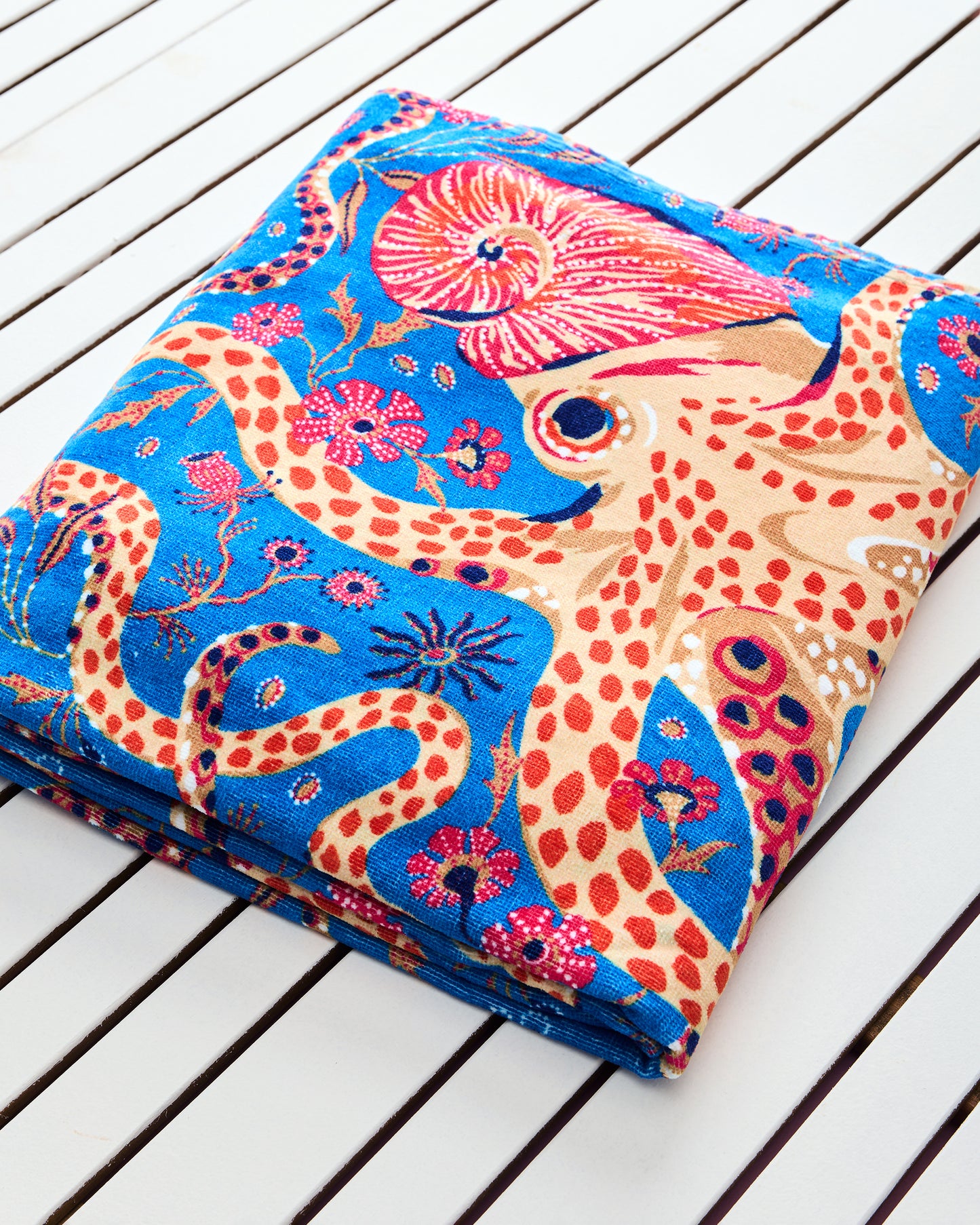 Octopus Isle - Beach Towel - Ocean Eyes - Printfresh