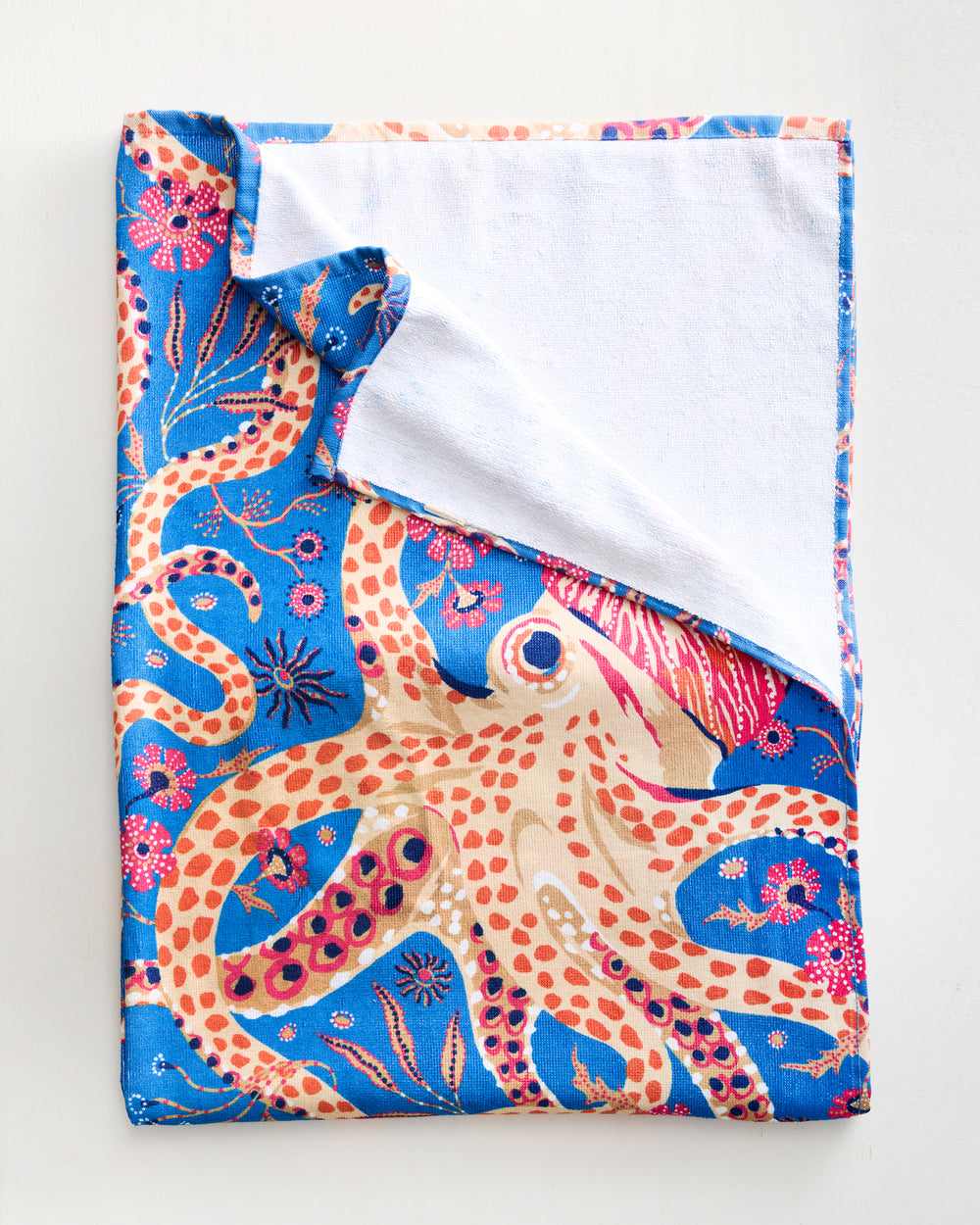 Octopus Isle - Beach Towel - Ocean Eyes