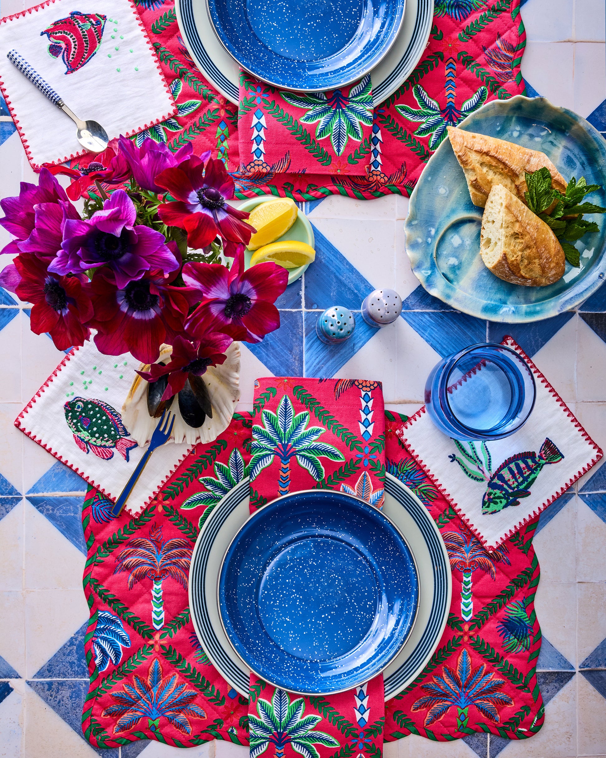 Palm Tree Paradise - Set of 4 Placemats & Napkins Bundle - Cocktail Umbrella - Printfresh