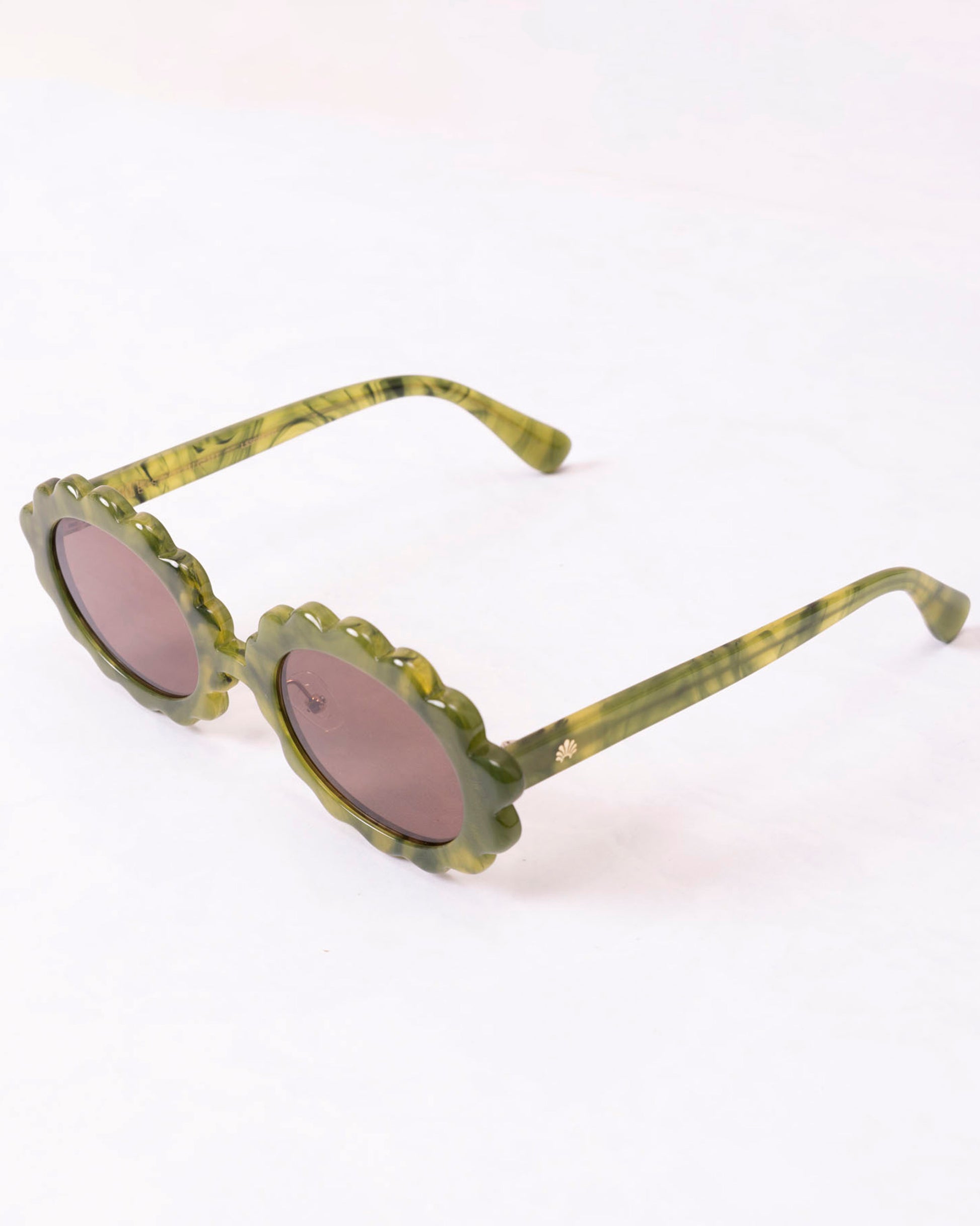 Green - Fern Green Daisy Oval Sunglasses - Lele Sadoughi - Printfresh