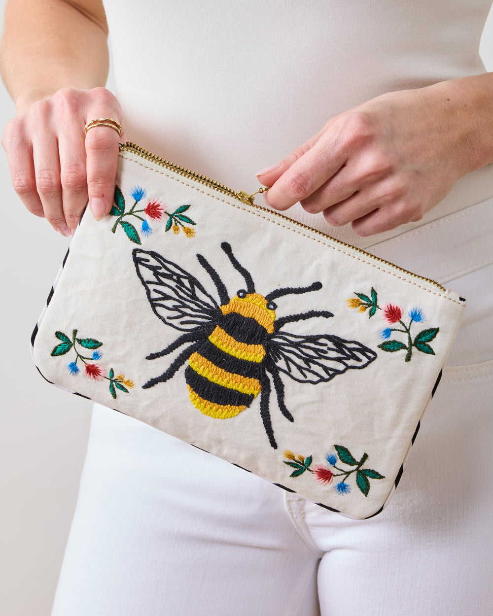 Sweet Bee - Embroidered Pouch - Cream - Printfresh