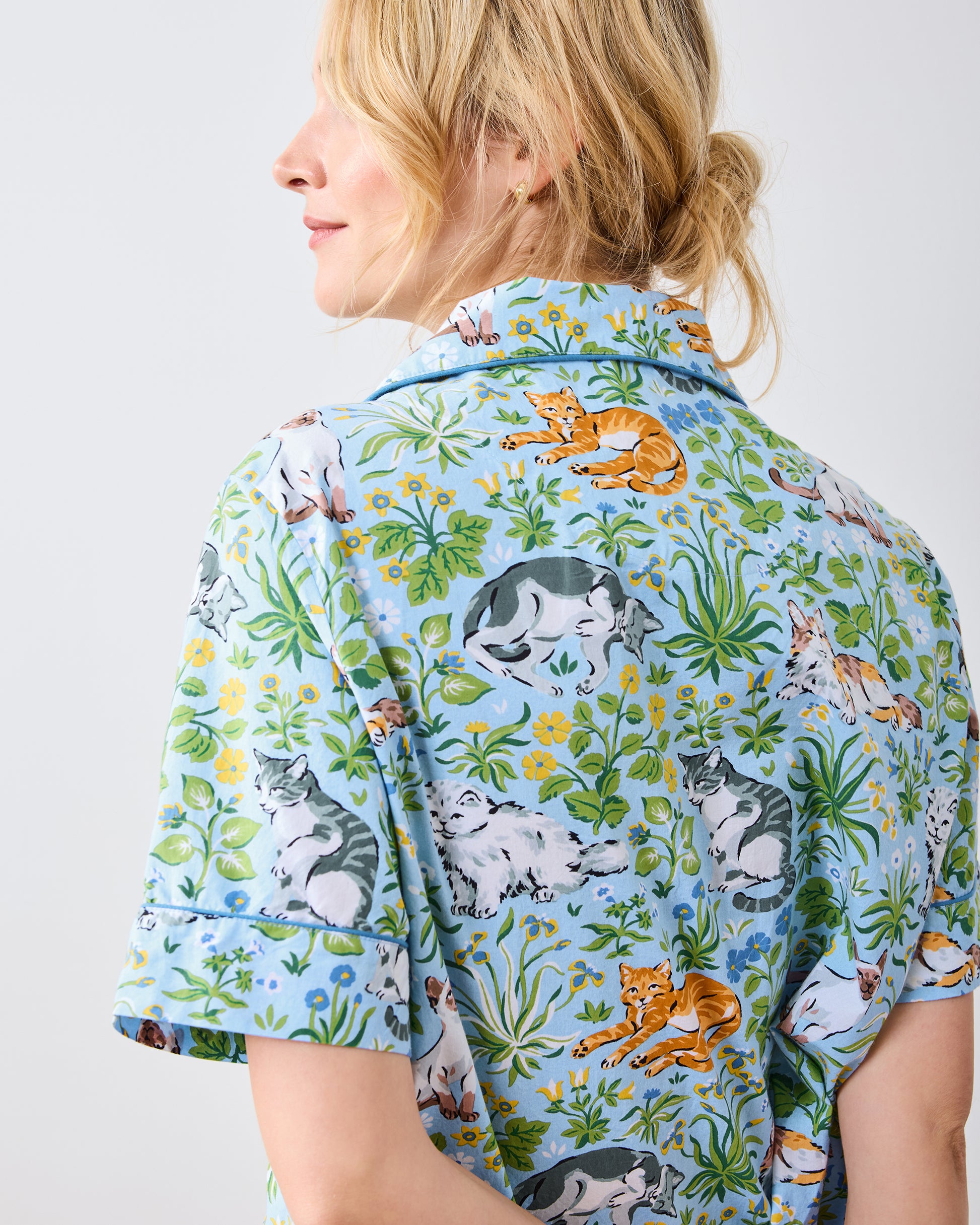 Must Love Cats - Short Sleeve Top & Cropped Pants Set  - Cornflower - Printfresh