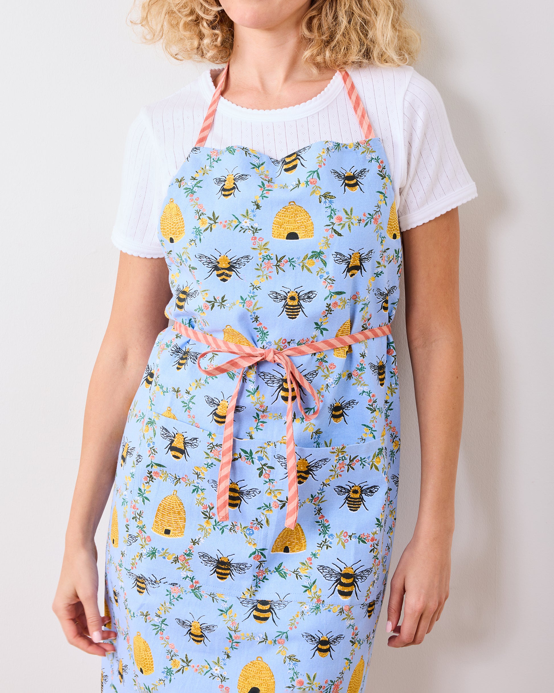 Sweet Bee - Apron - Soft Blue - Printfresh