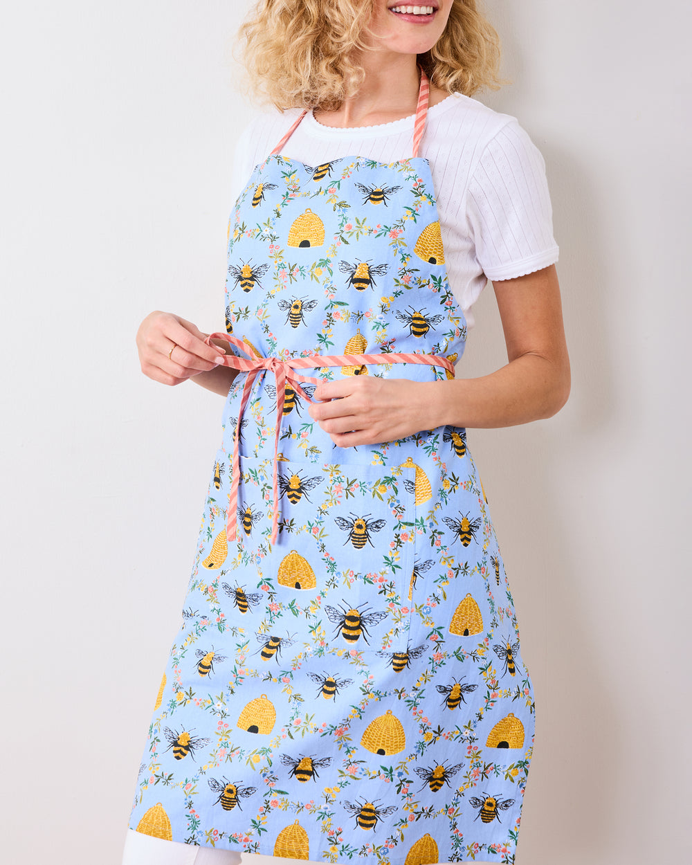 Sweet Bee - Apron - Soft Blue - Printfresh